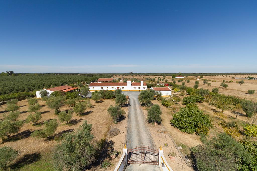 Monte Chalaca - Turismo Rural Villa Ferreira Do Alentejo Bagian luar foto