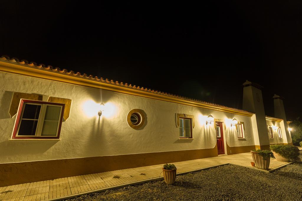 Monte Chalaca - Turismo Rural Ferreira Do Alentejo Bagian luar foto