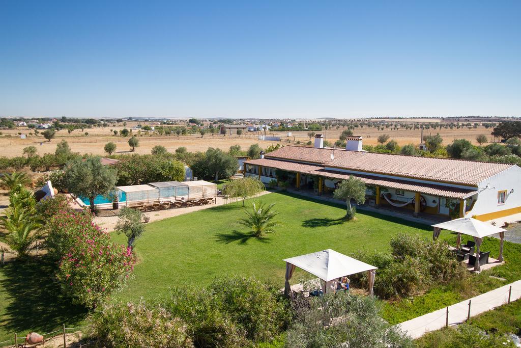 Monte Chalaca - Turismo Rural Villa Ferreira Do Alentejo Bagian luar foto