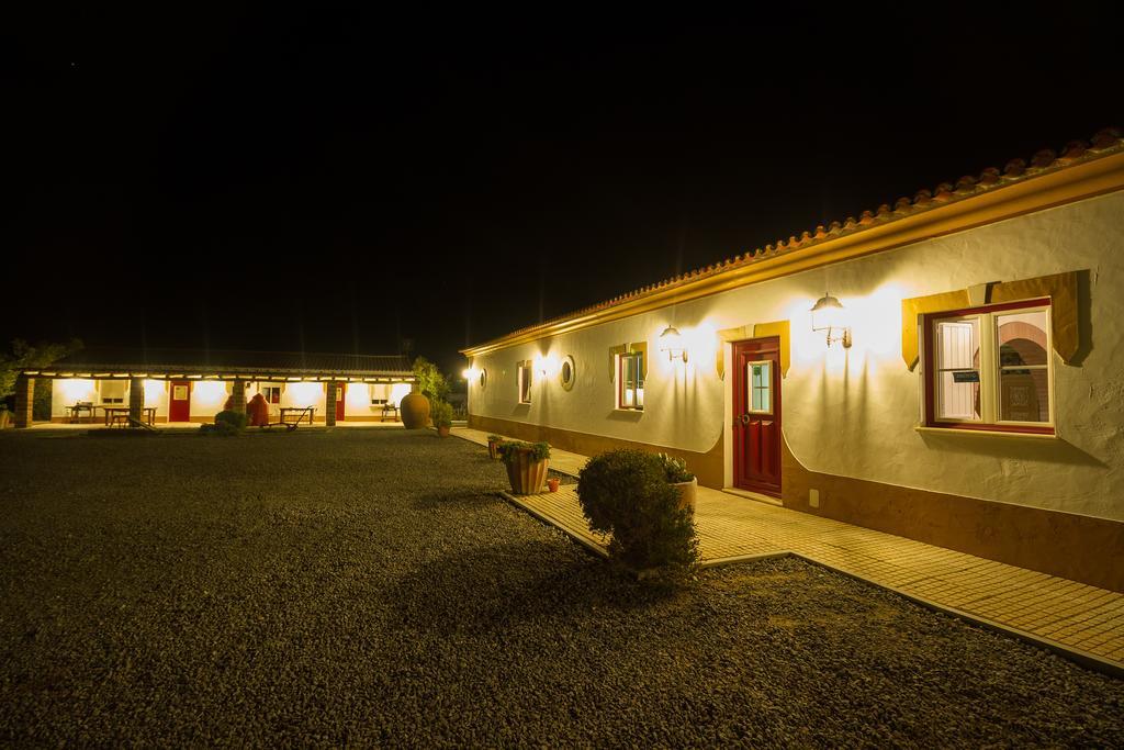 Monte Chalaca - Turismo Rural Villa Ferreira Do Alentejo Bagian luar foto